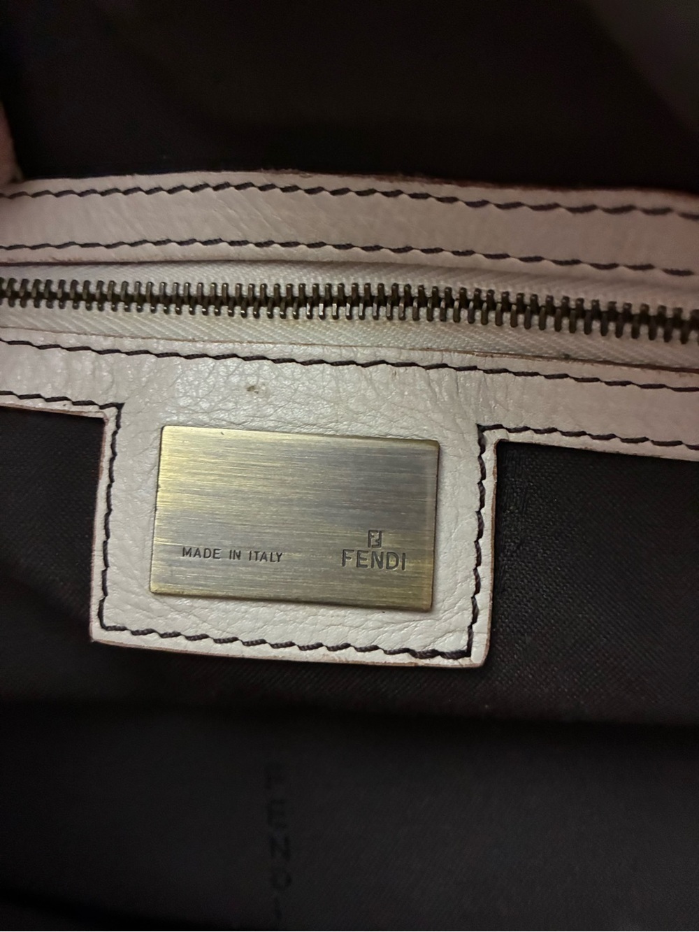 Authentic Fendi Women’s Soft Leather Shoulder Bag in Light Gray - Picture 8 of 10
